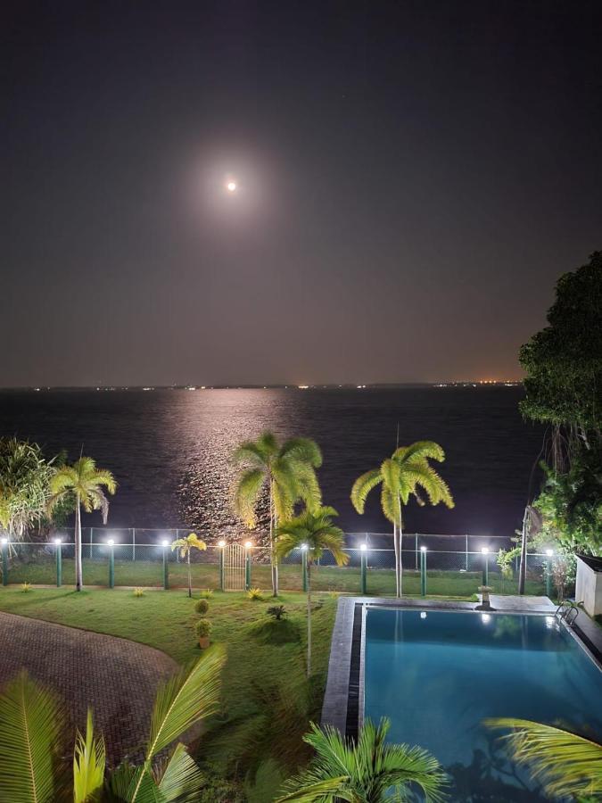Rainbow Lagoon Resort Negombo Exterior foto